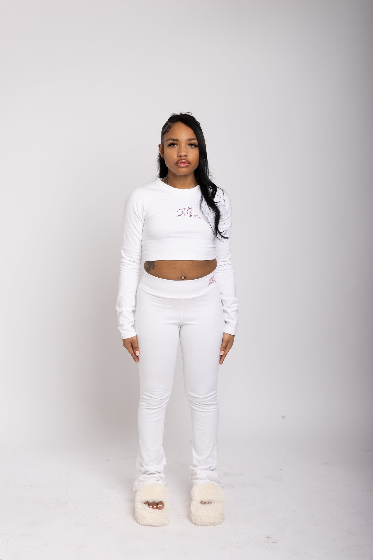 ESSENTIAL RHINESTONE LOGO TEE